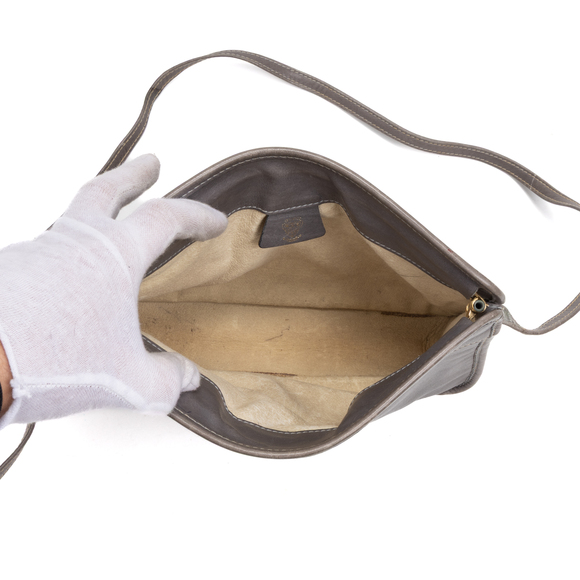 Gucci Vintage GG Logo Crossbody - Picture 9 of 11